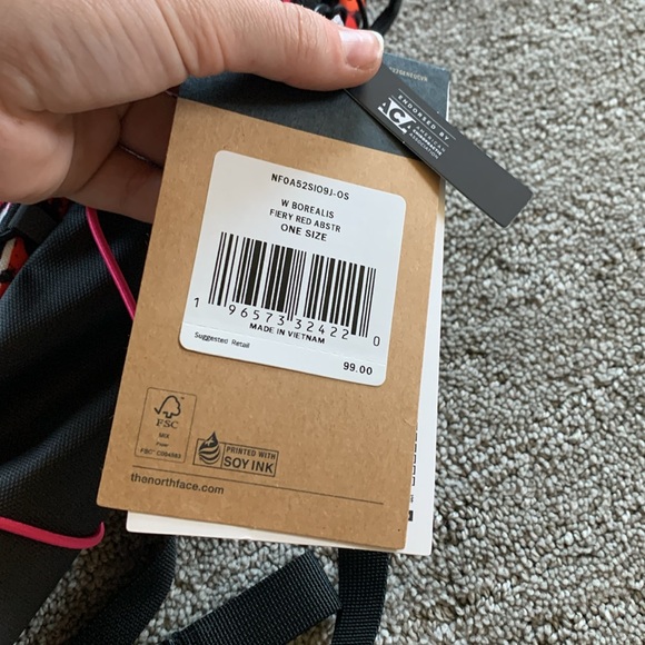 The North Face Women’s Borealis Commuter Laptop Backpack Fiery Red Abstract NWT - Picture 7 of 16